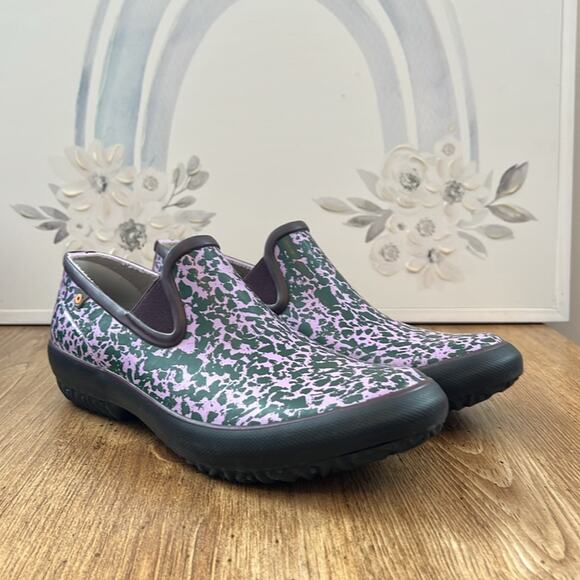 BOGS Women's Patch Slip-on-Spotty Rain Shoe in Burgundy Multi - Picture 2 of 11